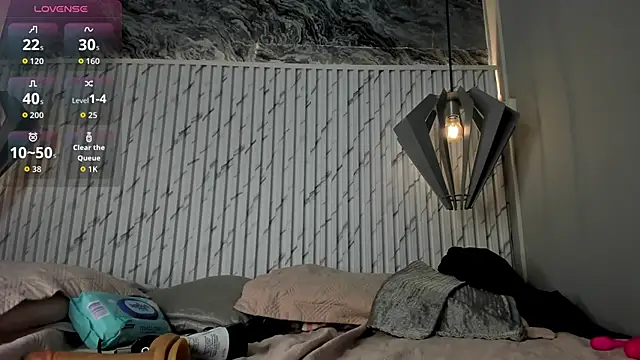 Emilly_mell's Live XXX Chat