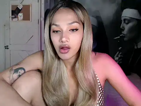 itsmekarinaaa – Kamerová šou