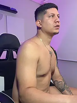 _robertobaggioo webcam show