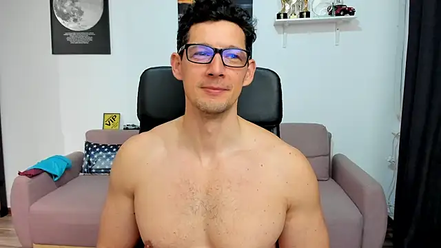 BrutusK08 Live XXX Chat