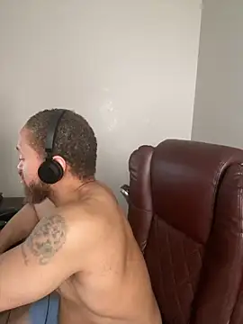 Fathero1time Adlı Modelin Canlı XXX Sohbeti