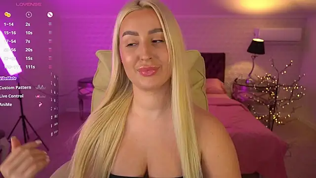 Chatroom XXX en direct de LiaBrazzerr