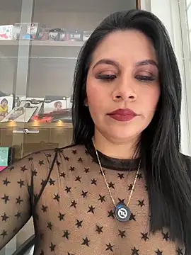 Sofia_Convers' Live XXX Chat