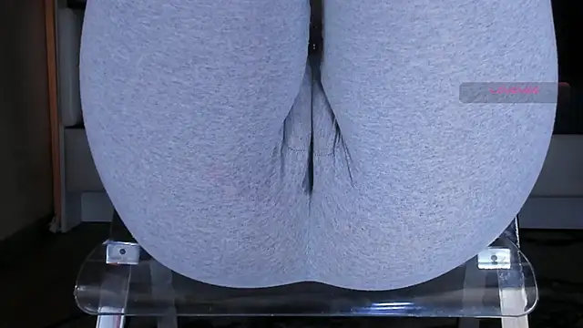 Chatroom XXX en direct de Cameltoe_squirt_inPants