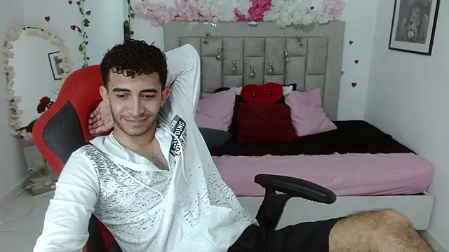 Caius_fox Show Webcam