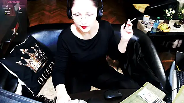 Imperatriza Adlı Modelin Canlı XXX Sohbeti