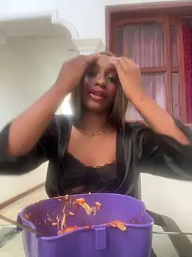 Chat XXX en directo de LiaTrainor