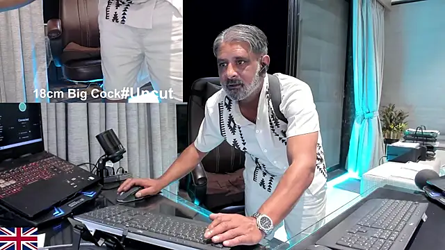 OnlineBossUK Live XXX-Chat