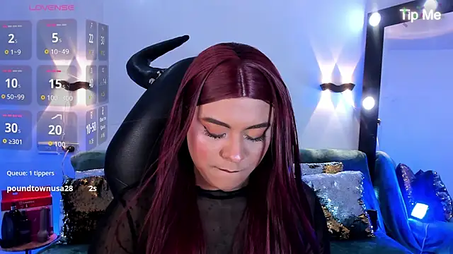 Emili_Roux's Webcam Show