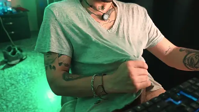 Show webcam de AlphaMasterXxx