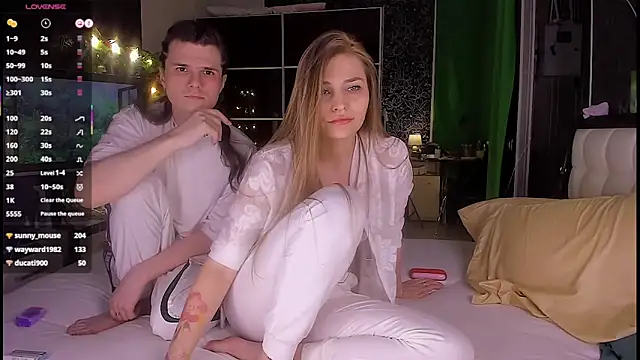 Kimberly_Wolker Live XXX-Chat