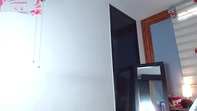 Nadia_84 Live XXX-Chat