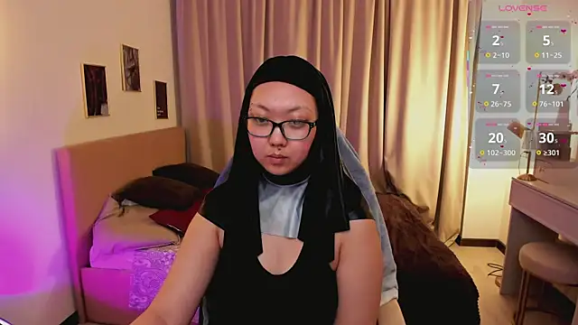 Marine_Vact Chat XXX in diretta