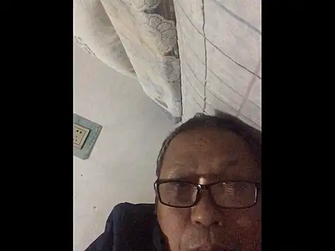 yaocaobi8 Webcam Show