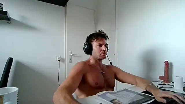 alpha-hunk Webcam-Show