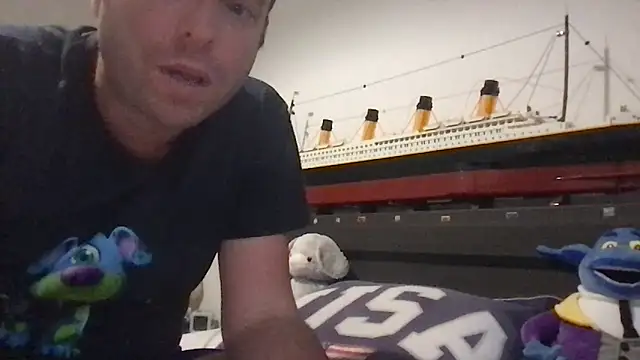 jujusparrow31 网络视讯表演