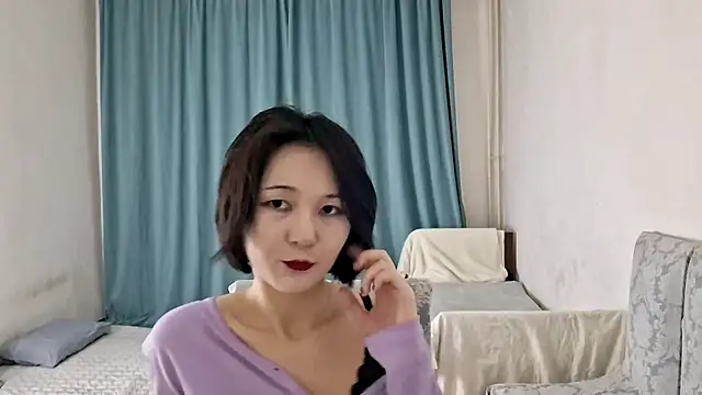 LyndasilkのライブXXXチャット