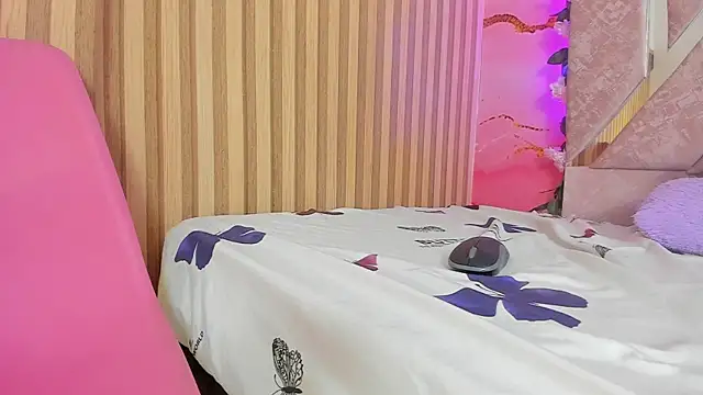 baby_peach__ Webcam-Show