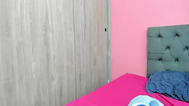 ariloe_quintero 라이브 XXX 채팅