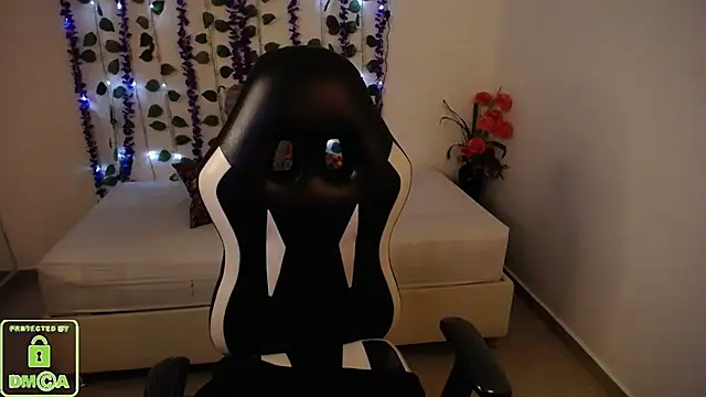 NathaliaSweet_11: онлайн-секс-чат