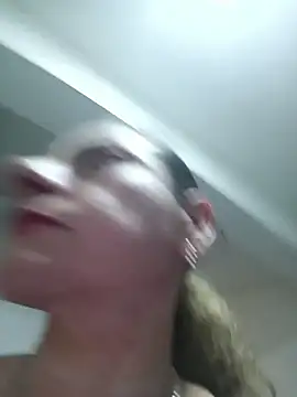 sasi_luna's Live XXX Chat