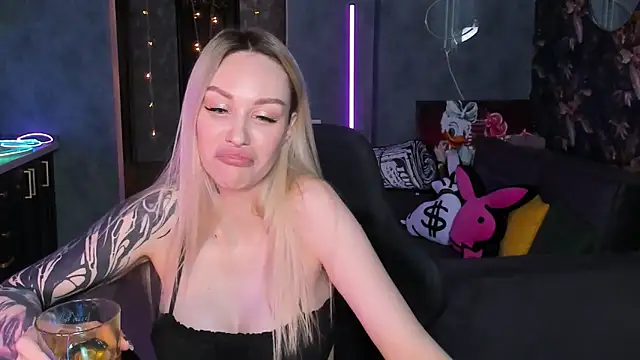 Chatroom XXX en direct de Blckmirrorr