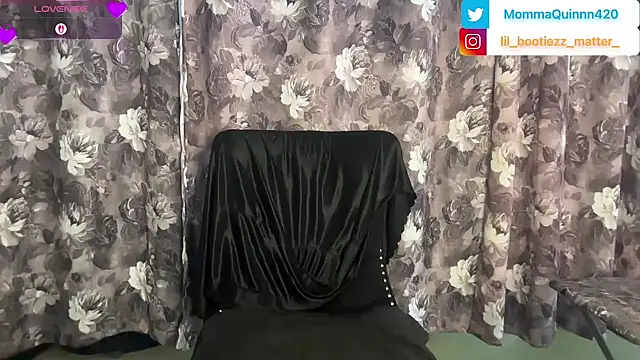 lil_momma420's Webcam Show