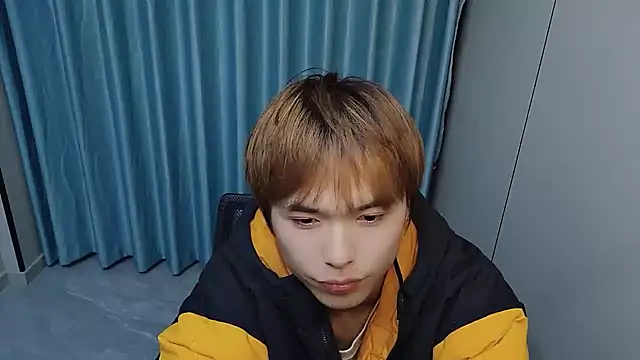 xiaottt1918 网络视讯表演