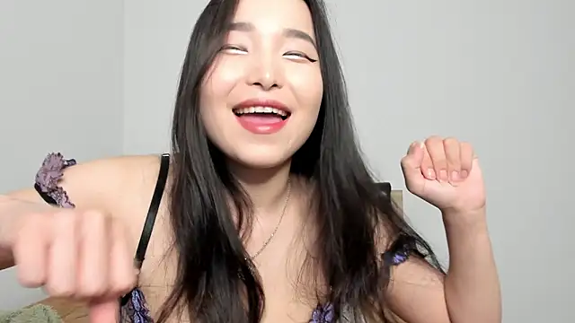 Soyun_MiaのライブXXXチャット