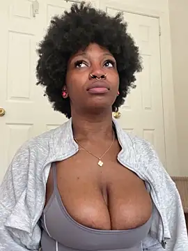 mochamimi: онлайн-секс-чат