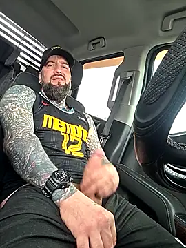 Beardedtattood 即時 XXX 聊天