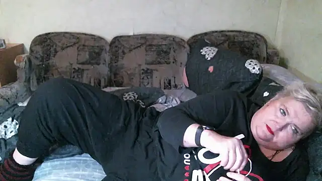 Lana555: онлайн-секс-чат