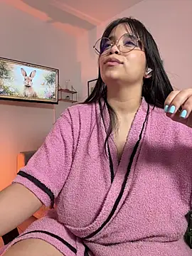 tati_reyessのライブXXXチャット