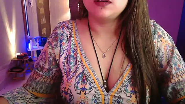 MitikaaのライブXXXチャット