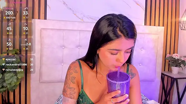 Madyson18's Live XXX Chat