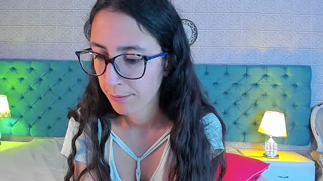 GirafMusic লাইভ XXX চ্যাট