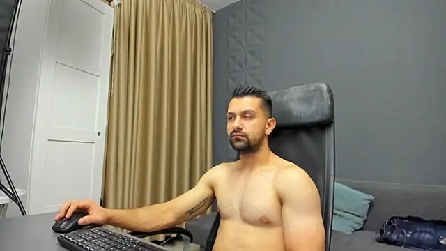 BryceReign live XXX chat