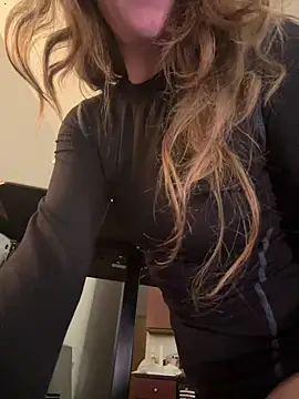 KatlynKittyのライブXXXチャット