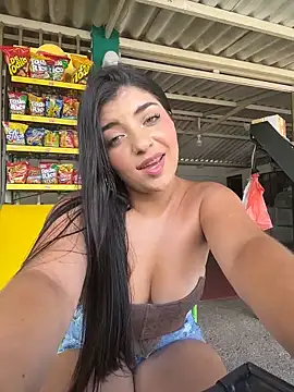 Isaa-Sweet 现场XXX聊天