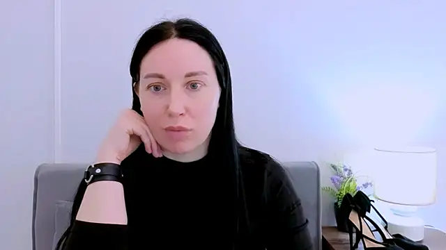 XXX chat uživo modela MiaFair