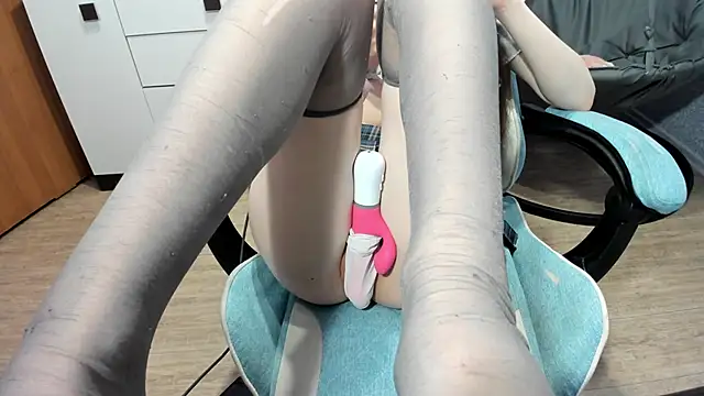 Yoonhee_ki's Live XXX Chat