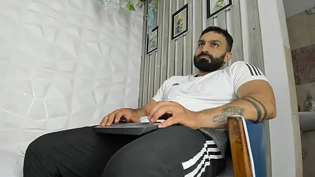 LeonidasKaiser লাইভ XXX চ্যাট