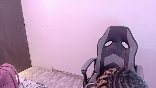 Alaia2 – Naživo XXX chat