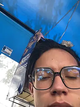 diegoand0911 Show in webcam