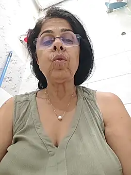 NakedMILFx লাইভ XXX চ্যাট