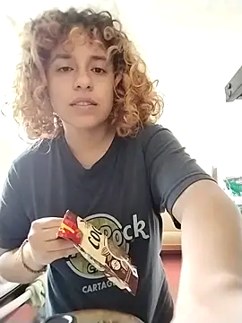 HUMANXTHING Adlı Modelin Canlı XXX Sohbeti