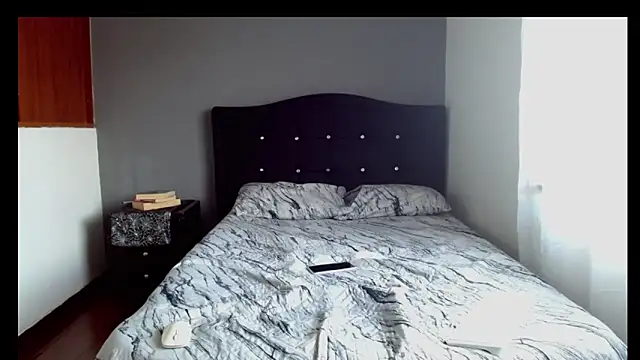 Emilia_1995 Live XXX-chat