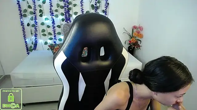 Chat XXX en directo de NathaliaSweet_11