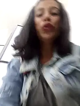 Nathaly_12 Chat XXX in diretta