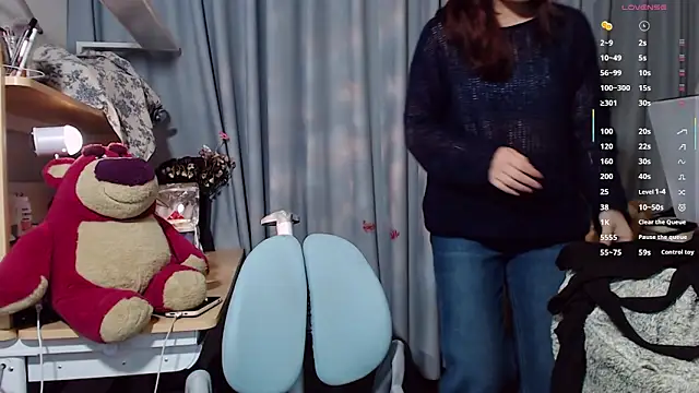 XueLi1902 Chat XXX in diretta